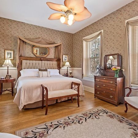 Lovelace Manor Bed And Breakfast Lancaster Exterior foto