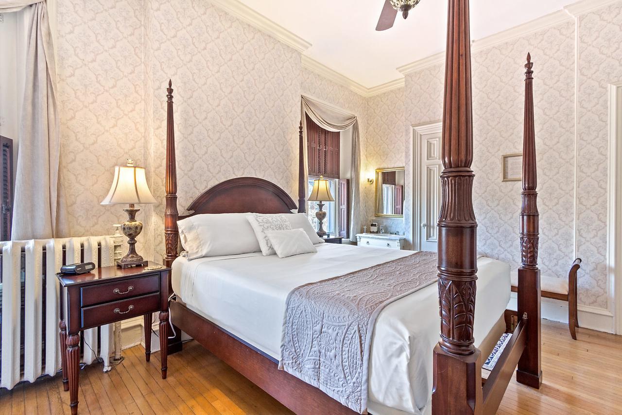 Lovelace Manor Bed And Breakfast Lancaster Exterior foto